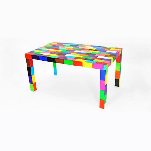 Tableau contemporain coloré, Table à pixels, artiste peintre Orléans Gaëlle Wagner